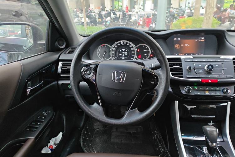 Used Honda Accord 2016 2.0L Comfort Edition
