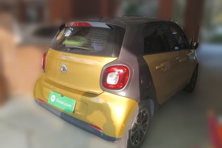 Used smart forfour 2016 1.0L 52 kW Passion Edition
