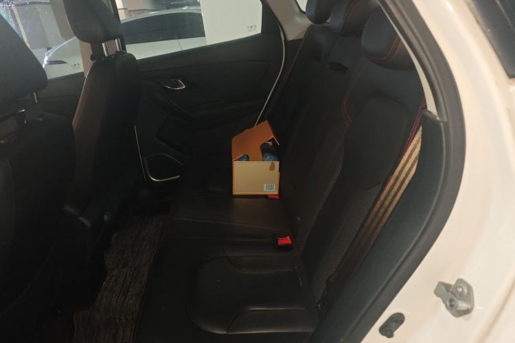 Used FAW Senya R7 2016 1.6L Manual Luxury Model