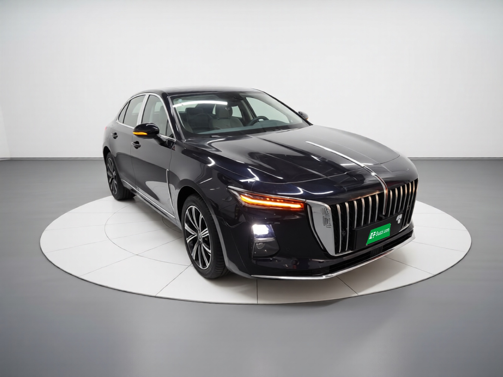 Hongqi H5 PHEV 2025 130 Super Hybrid Version — снимка 3