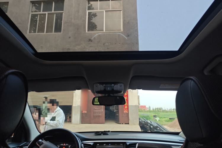 Used GAC Trumpchi GS8 2017 320T Two-Wheel Drive Luxury Smart Connectivity Version (7 Seats) Headliner