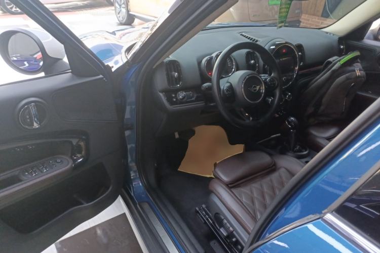 Used MINI Countryman 2018 1.5T COOPER ALL4 Classic Edition Driver Seat