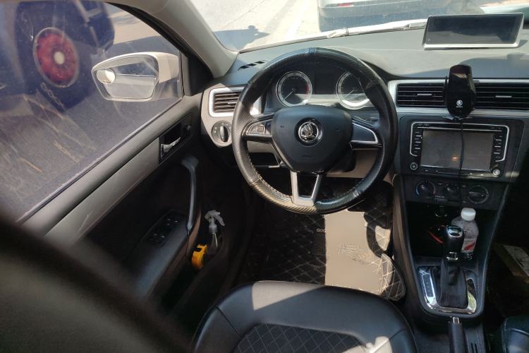 Used Skoda Rapid 2018 1.6L Automatic Comfort Edition

