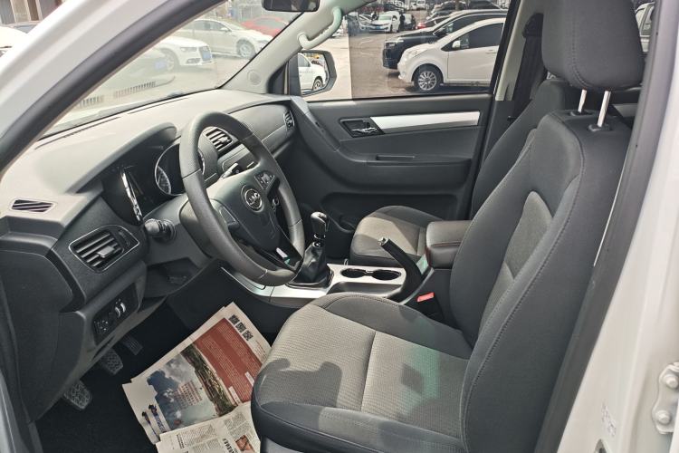 Used JAC Group T6 2022 2.0T Diesel Two-Wheel Drive Engineering Version with Long Wheelbase Driver Seat