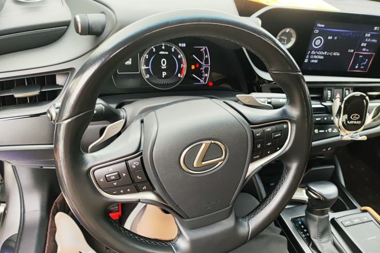 Used Lexus ES 2021 260 Excellence Edition Steering Wheel
