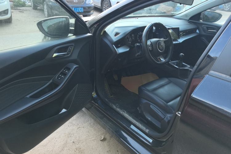 Used MG 5 2021 180 DVVT Manual Youth Luxury Edition