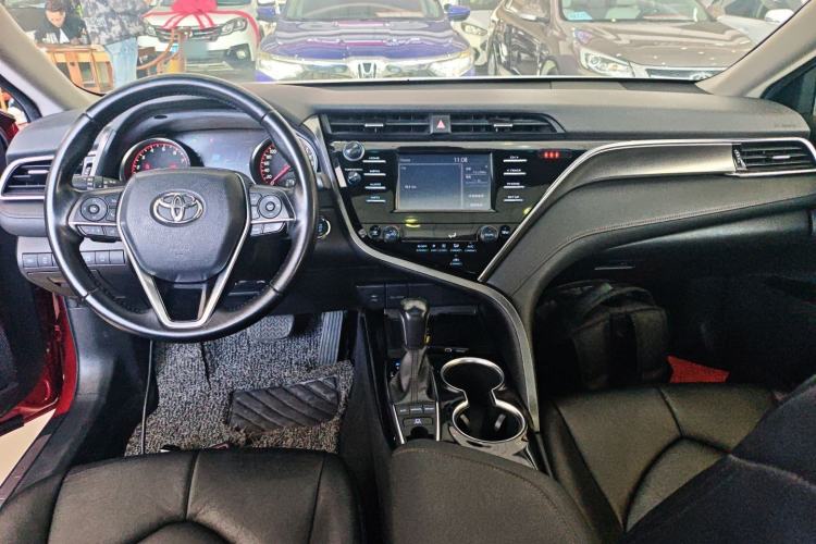 Used Toyota Camry 2018 2.0S FENGSHANG Edition
