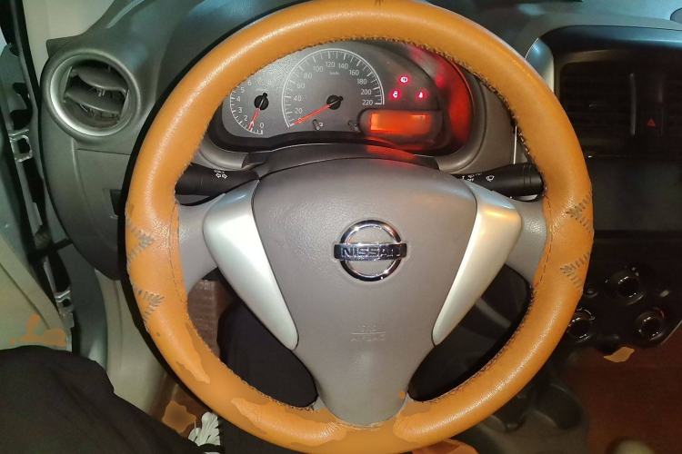 Used Nissan Sunny 2015 1.5XE Manual Comfort Edition
