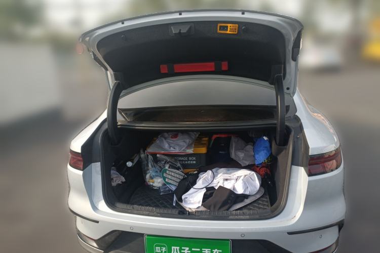 Used BYD Han 2024 DM-i Glory Edition 121KM Prestige Model Trunk