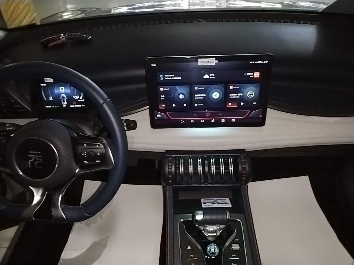 BYD Yuan PLUS 2022 510 km Flagship Version — снимка 12