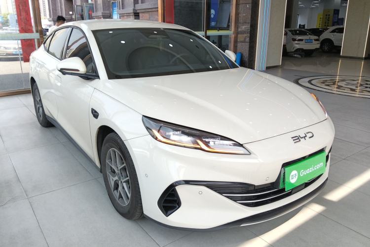 Used BYD Seal 06 New Energy 2025 DM-i Smart Drive 80KM Luxury Model Front Right 45 Deg