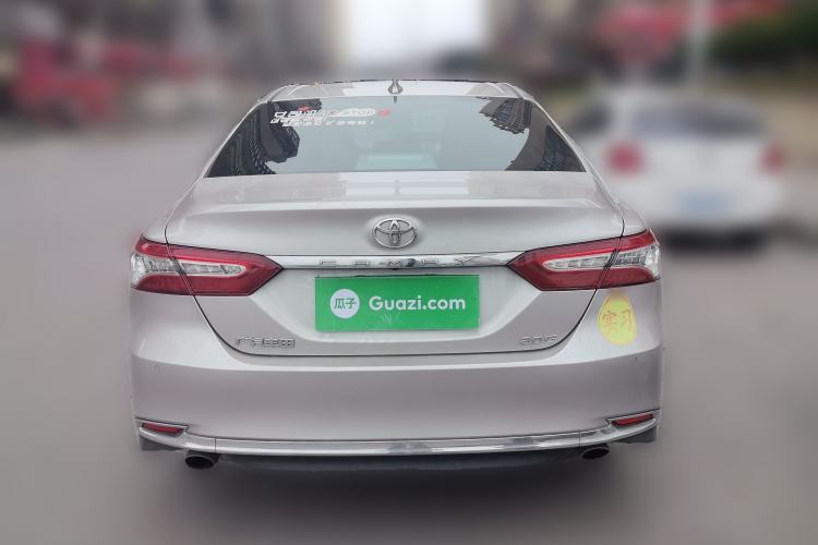 Used Toyota Camry 2023 2.0G Luxury Edition
