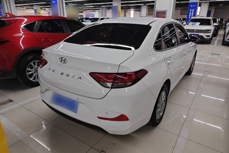 Used Hyundai Celesta 2020 1.6L Automatic GL Enjoyable Edition Rear Right 45 Deg