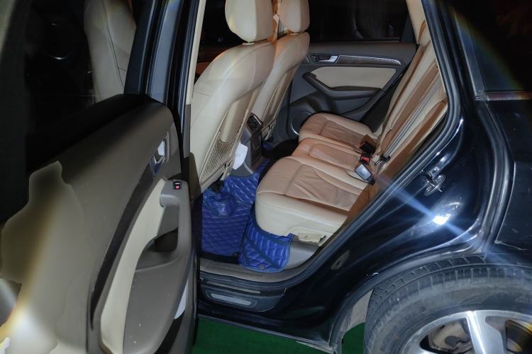 Used Audi Q5 2013 40 TFSI Comfort Edition Left Rear Seat