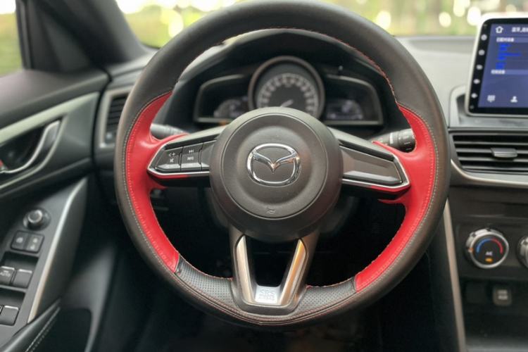 Used Mazda CX-4 2018 2.0L Automatic Two-Wheel Drive Blue Sky Dynamic Version China VI Standard Interior 10