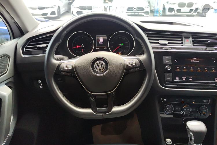 Used Volkswagen Tiguan L 2018 Revised Version 330TSI Automatic Two-Wheel Drive Comfort Edition

