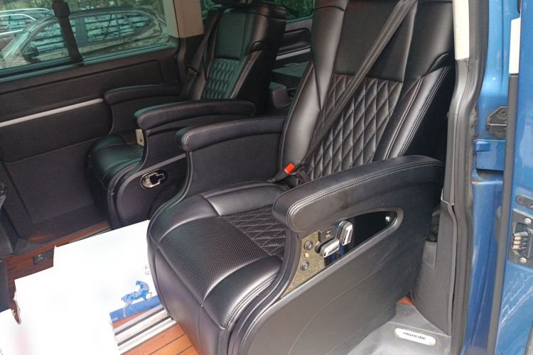 Used Volkswagen Multivan 2012 2.0 TSI Two-Wheel-Drive Luxury Edition
