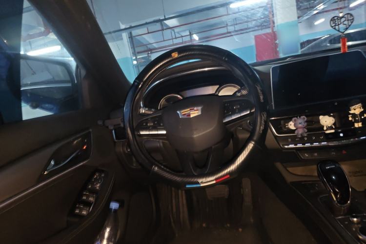 Used Cadillac CT5 2022 28T Luxury Version (Standard Edition) Steering Wheel