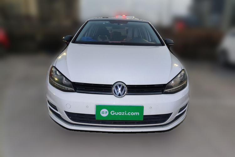 Used Volkswagen Golf 2017 1.6L Automatic Comfort Million-Vehicle Anniversary Edition
