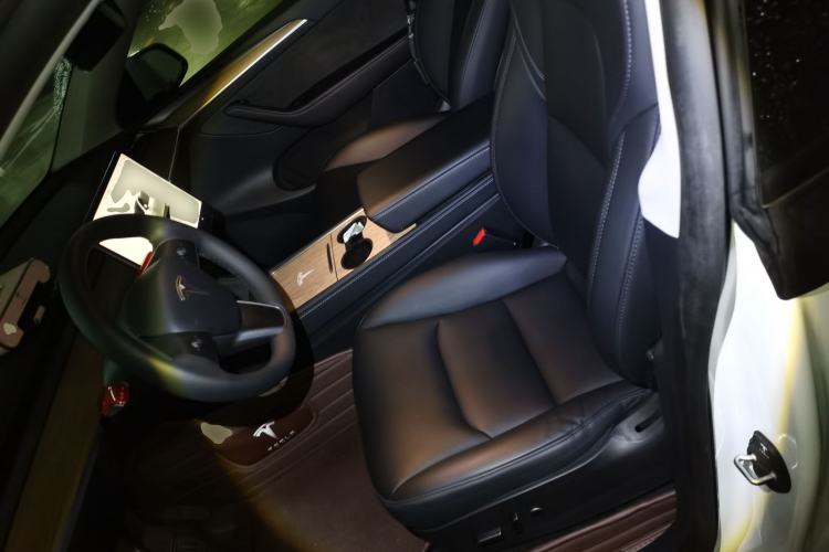 Used Tesla Model Y 2021 Revised Version 2 Long-Range All-Wheel-Drive Edition
