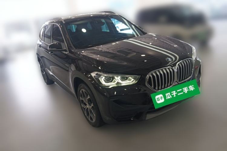 Used BMW X1 2022 sDrive25Li Leading Model Front Right 45 Deg