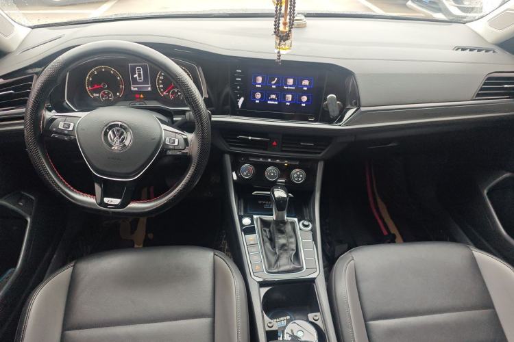 Used Volkswagen Sagitar 2020 280TSI DSG Comfort Version China VI Standard Center Console