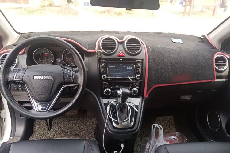 Used Haval H6 2016 Upgraded Model 1.5T Automatic Two-Wheel Drive Elite Version
