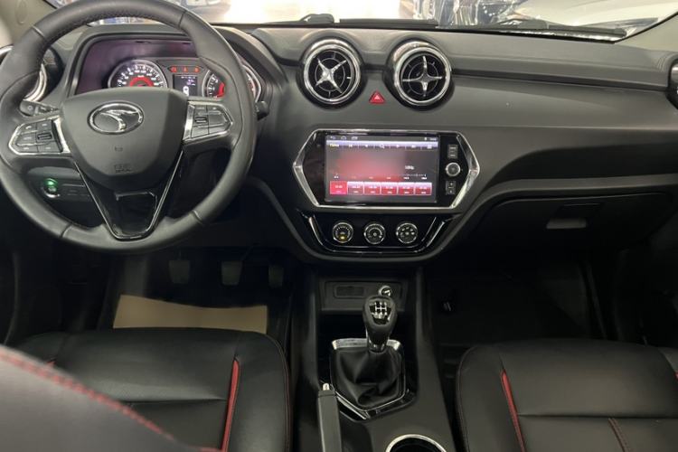 Used Soueast DX3 2016 1.5L Manual Luxury Edition
