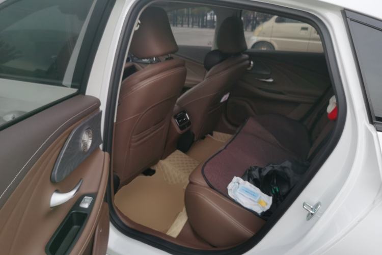 Used Chery Arrizo 8 2023 High-Performance Edition 2.0T DCT Powerfully Equipped
