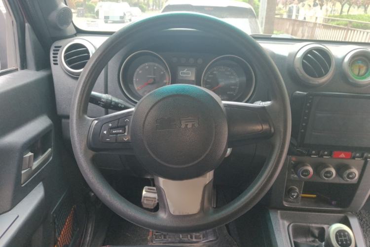 Used BAIC Off-Road BJ40 2014 2.4L Manual Cross-Country Edition Steering Wheel