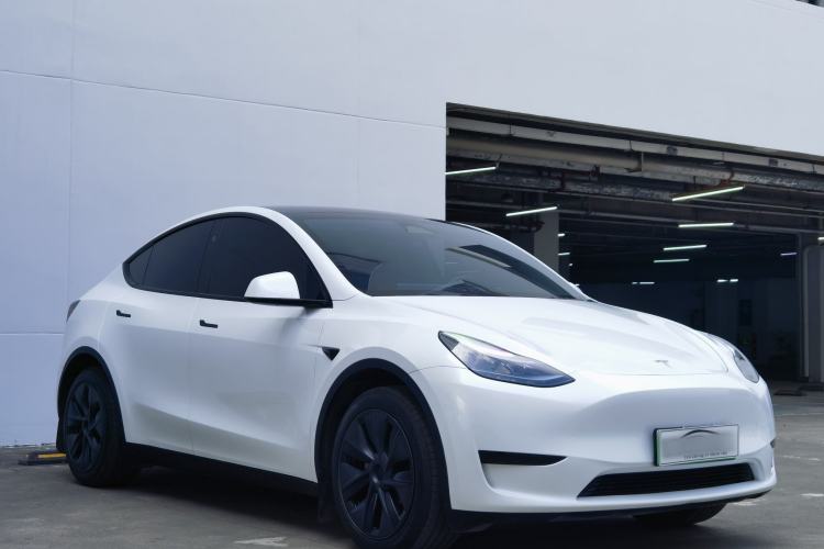 Used Tesla Model Y 2024 Rear-Wheel-Drive Version
