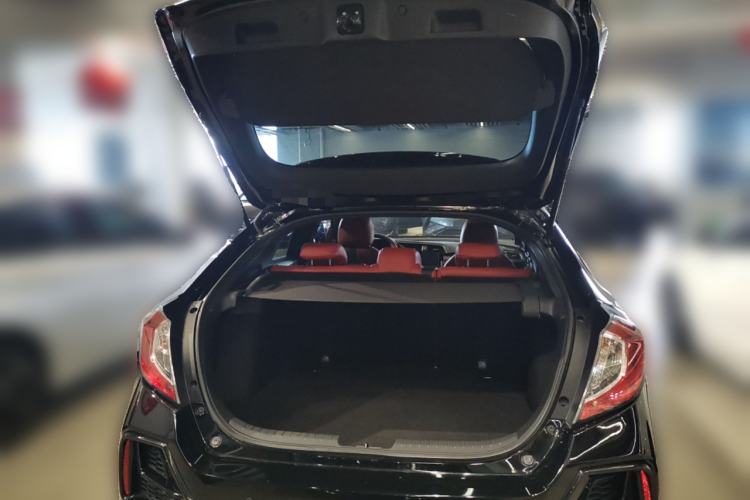 Used Honda Civic 2021 HATCHBACK 220TURBO CVT Trendy Cool Edition Trunk