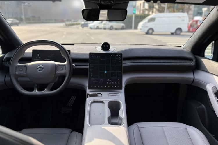 Used Nio EC6 2024 75 kWh
