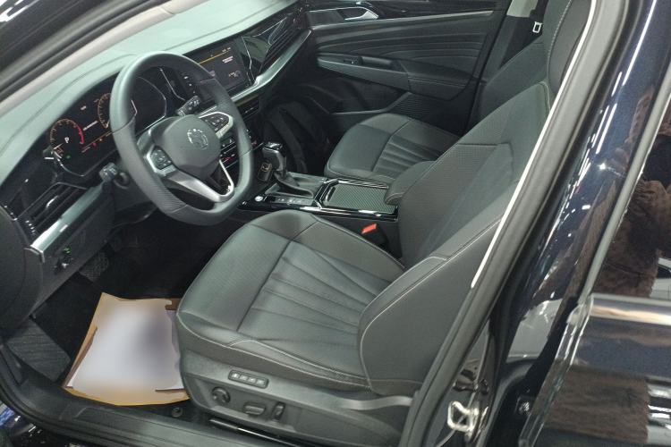 Used Volkswagen Passat 2025 Premium Version 380TSI Dragon Edition
