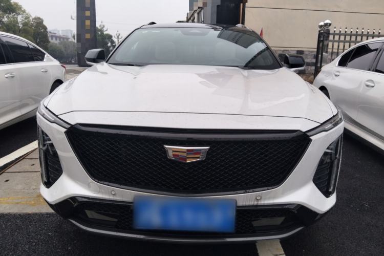 Used Cadillac GT4 2023 25T Prestige Version
