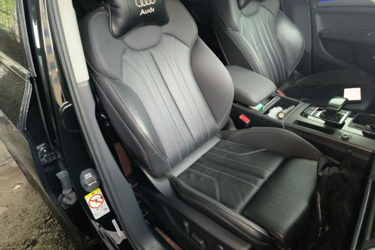 Used Audi Q5L 2022 40T Luxury Dynamic Model Right Front Seat