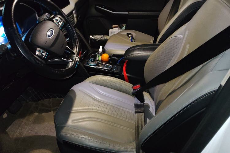 Used Ford Escape 2020 EcoBoost 245 Four-Wheel Drive Luxury Edition Left Front Seat