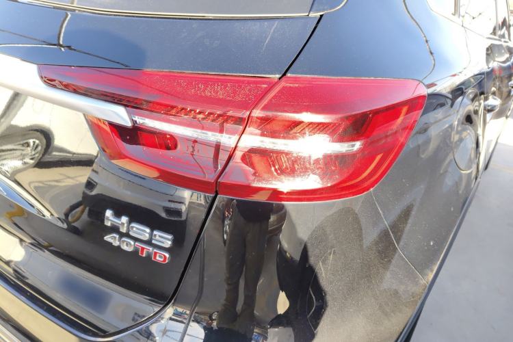 Used Hongqi HS5 2022 Revised Version 2.0T Smart Connect Flagship Edition
