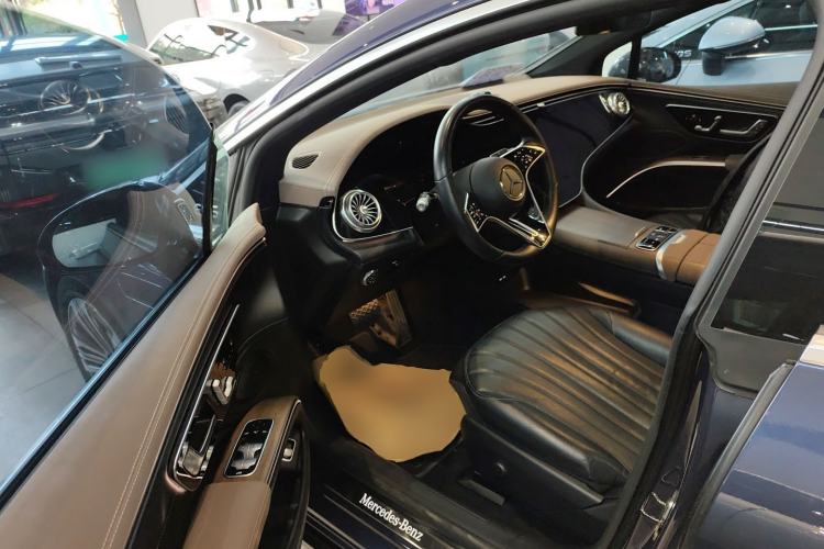 Used Mercedes-Benz EQS 2022 Updated Version 450+ Pioneer Edition Driver Seat