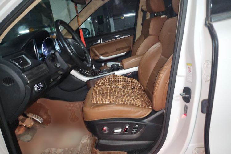 Used Haval H8 2015 2.0T Two-Wheel Drive Comfort Version
