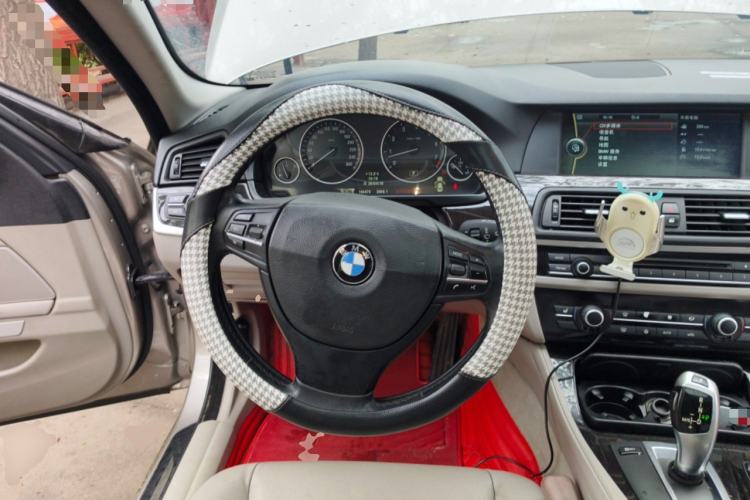 Used BMW 5 Series 2012 523Li Luxury Model