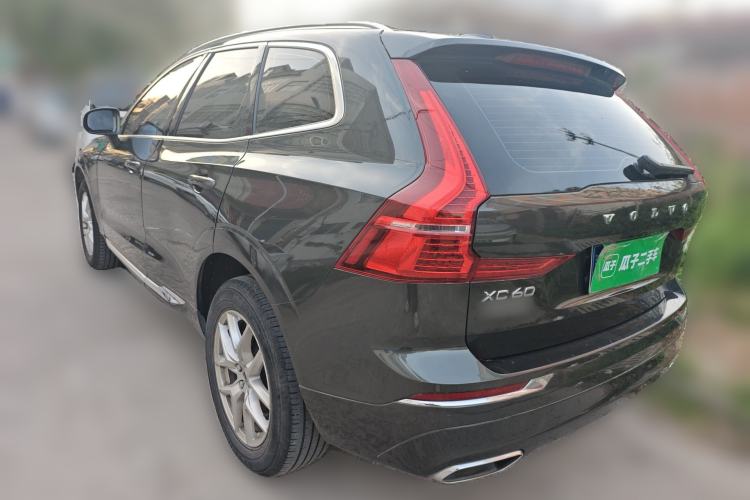 Used Volvo XC60 2021 T5 4x4 Smart Luxury Edition Rear Left 45 Deg