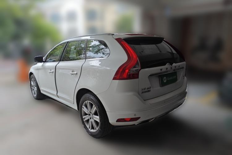 Used Volvo XC60 2017 T5 AWD Smart Upgrade Edition Rear Left 45 Deg