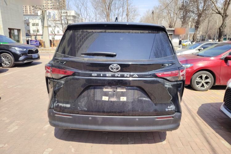 Used Toyota SIENNA 2024 2.5L Hybrid Comfort Edition Exterior 4