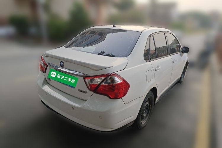 Used Venucia D50 2014 1.6L Manual Splendid Edition