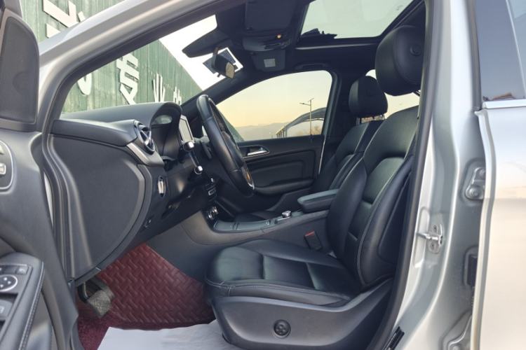 Used Mercedes-Benz B-Class 2015 B 200 Fashion Model