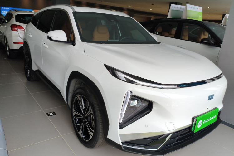 Used Geely Galaxy L7 2025 EM-i 115km Exploration+ Edition Front Right 45 Deg