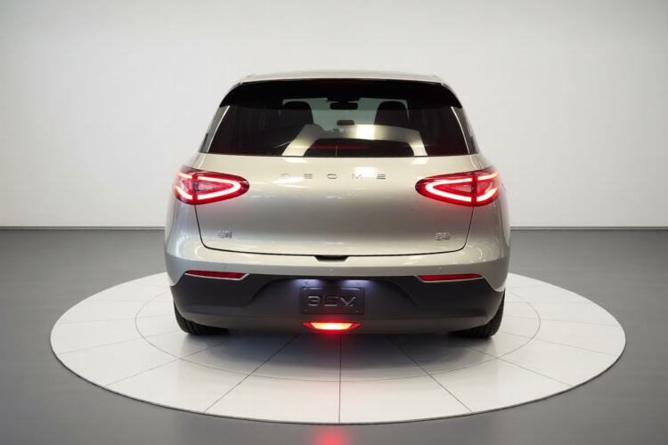 Used Geely Galaxy Geome 2025 410 km Free Version