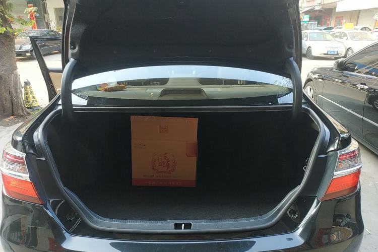 Used Toyota Camry 2016 2.0G 10th Anniversary Leading Edition