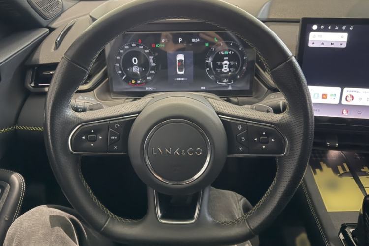 Used Lynk & Co 03 2023 2.0TD DCT JingPro Steering Wheel